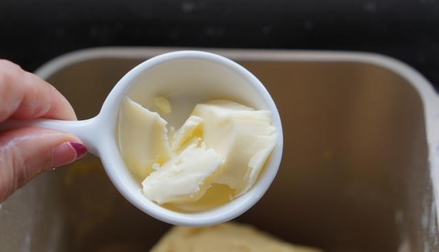 面包:值得分享1000次的面包方子,口感柔软,吃了上瘾,放3天也不硬