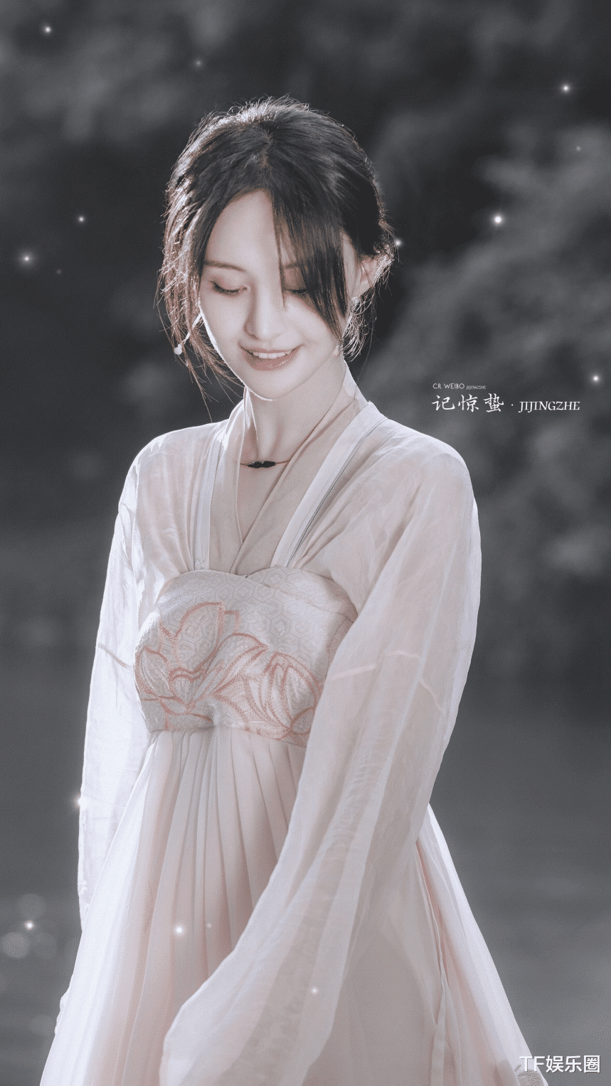 郑爽|郑爽在限薪令期间以1亿片酬接戏，现所有影视要下架，侯明昊最惨