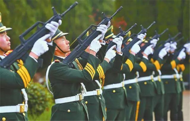 伊拉克|为何禁止朝天开枪?17年前教训太过惨痛,多国开始引以为戒