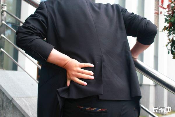 排便|尿酸升高，睡觉时会有异动，若已经出现，要抓紧降尿酸