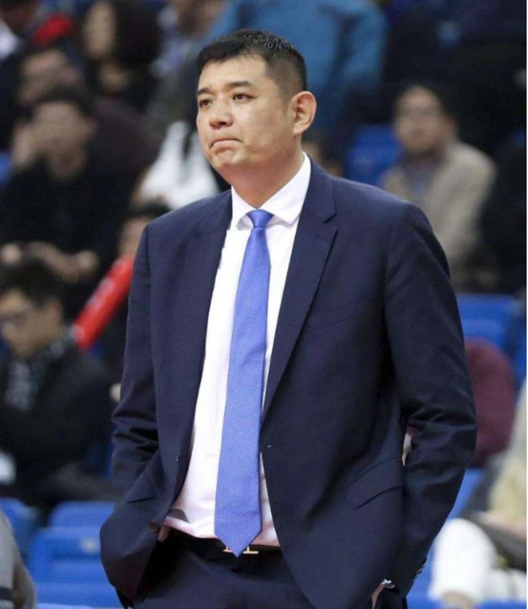 巩晓彬|CBA首位女主帅，曾和巩晓彬相恋9年，如今年过半百仍单身