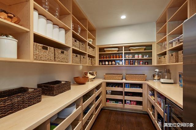 老年小妙招|厨房空间不够用?4种收纳方式,让你幸福感爆棚