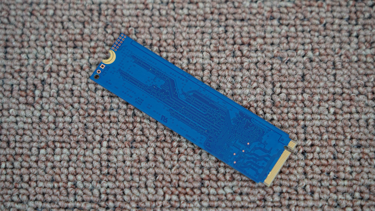 |光污染终有审美疲劳时，打造一台与众不同的高颜值、高性能电脑主机