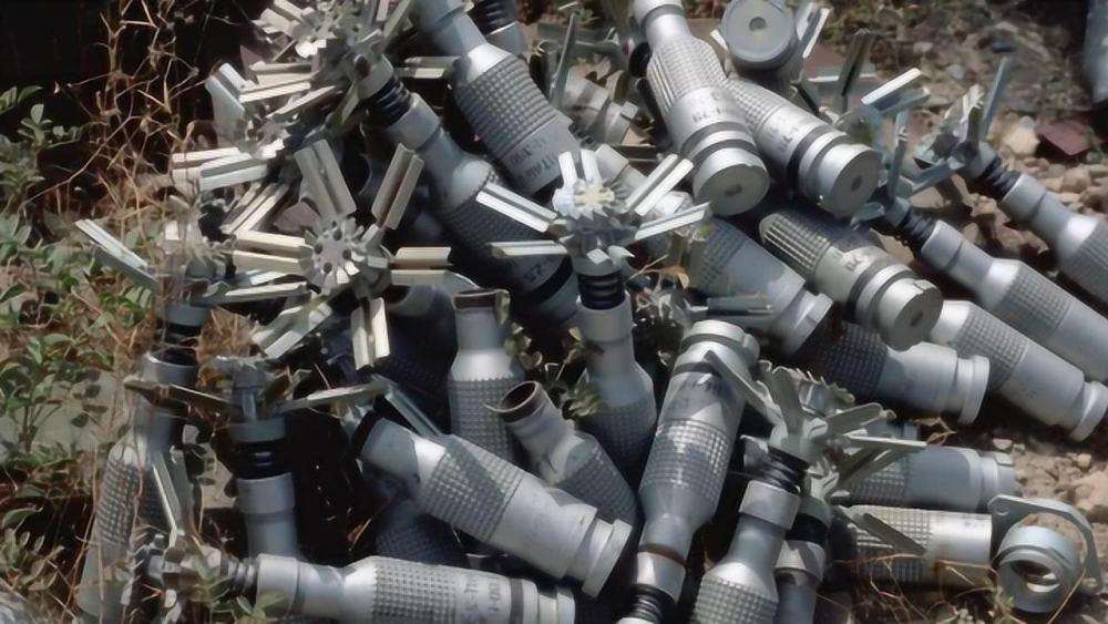 印度|印度使用联合国禁用武器，100枚集束炸弹从天而降，巴铁损失惨重