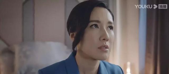 『香港小姐』连袁咏仪老公都赞不绝口的港姐，竟被大8岁的她秒杀了？