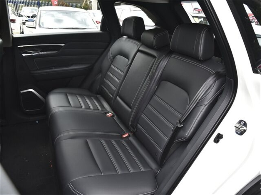 「日产启辰」被品牌耽误的新“星”！起步190马力，配女王座椅，10.96万没人买