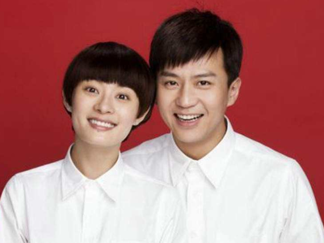 【吴京】有种“结婚证”叫做吴京的结婚证,其他人都一本正经,他却与众不同!