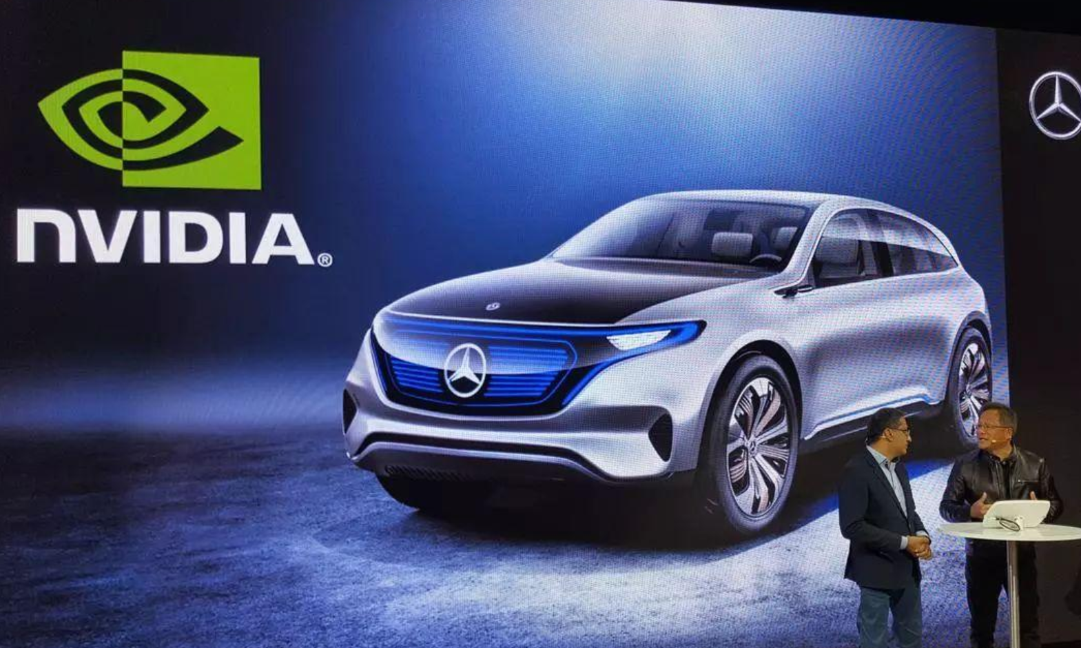 产业互联网|NVIDIA转型了?显卡业务已非主要收入,数据中心真赚钱