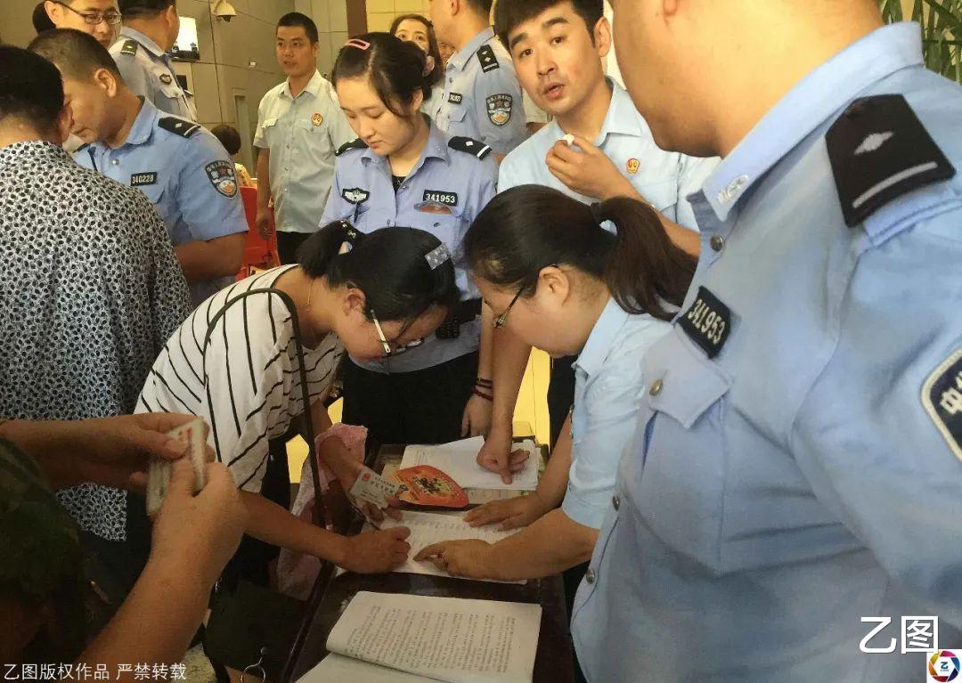 「民警」6岁男童25楼扔一块瓷砖，5岁男童再也没醒来，距离六一只有两天