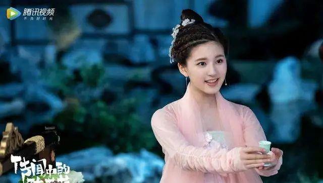 赵露思▲《陈芊芊》大火，却暴露出赵露思最大短板，其实于正早就暗示过她