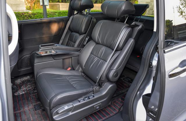 本田缤智|本田造的家用车，重近2吨油耗却才6L，堪称一家人出行首选