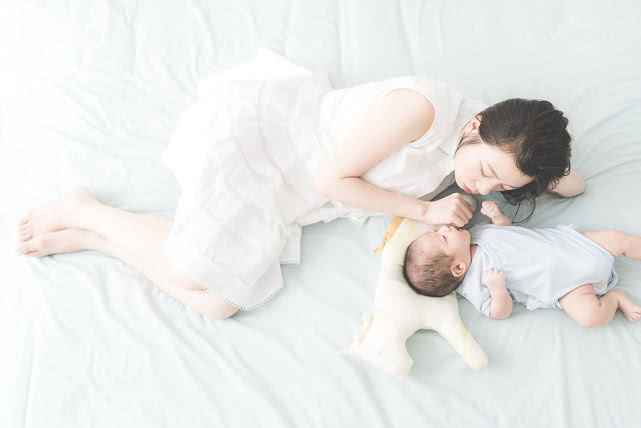 [饮食]生完孩子后为什么会出现水桶腰？怎么做，才能让小蛮腰“重现”？