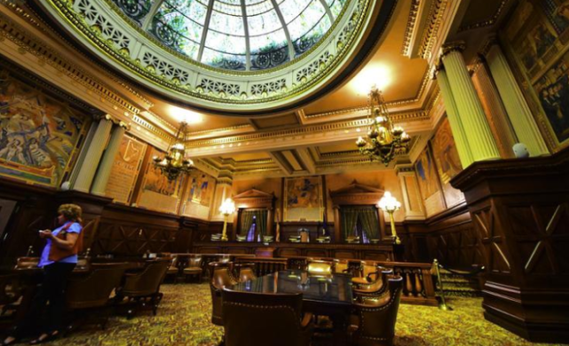 白鲸新视点 特朗普之后,宾州共和党团也破坏民主选举制度,美民众:感到恶心