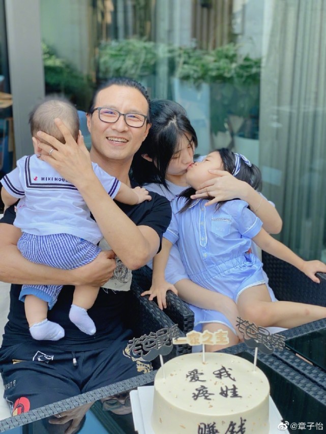 章子怡|汪峰基因太强大！章子怡首曝二胎儿子真容，才9个月大已会喊妈妈