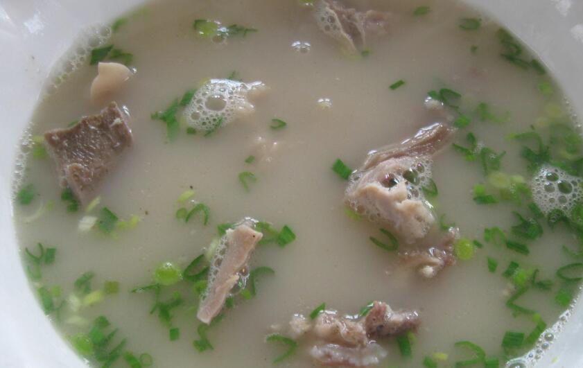 |天冷了，炖羊肉汤切记“2种”调料不能放，否则汤不鲜肉不嫩！