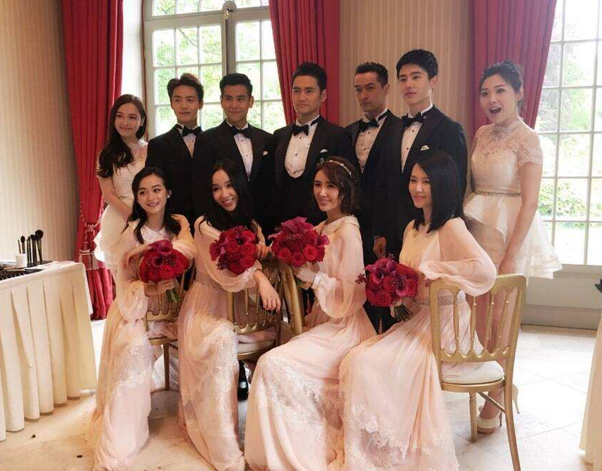 『伴娘团』有一种“伴娘团”叫佟丽娅，当时没有一个红的，如今高攀不起