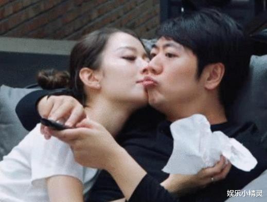 「郎朗」腿被吉娜夹住，朗朗“身体”起了反应，节目组的应对也是没谁了