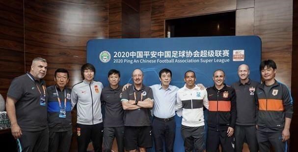中超|重磅！曝中超联赛再现奇葩，争冠组球队欲卖出所有外援