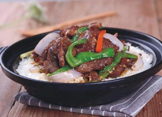 米饭|韩国人吃米饭，印度人吃米饭，中国人吃米饭，网友：差别真是大