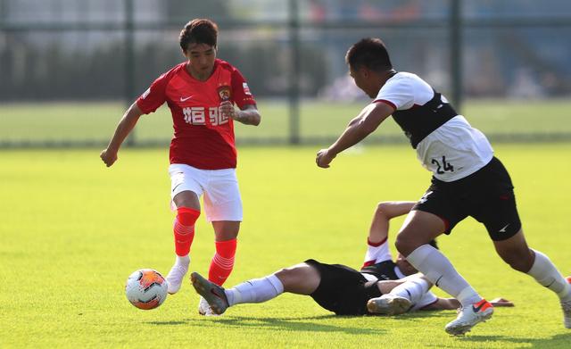 广州恒大@一场5-0,恒大郑智接班人浮出水面,卡帅悄然改朝换代