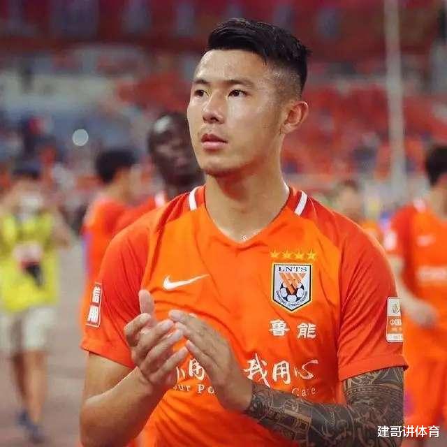 山东鲁能▲6月5日,鲁能VS泰州!成源迎正名战,殷铁生给李霄鹏上高举高打战术课