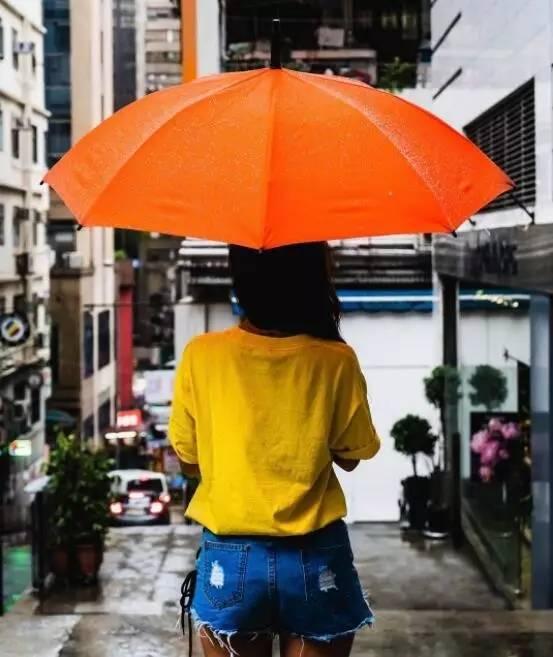 被称为“国宝级”防晒霜,因低价无人问津,林允:我都用了3年