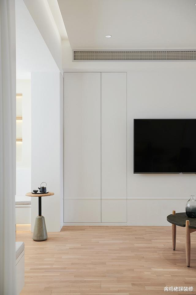 电视背景墙|参观她家的82㎡新房，才懂得岁月静好，越简单越舒适，令人羡慕
