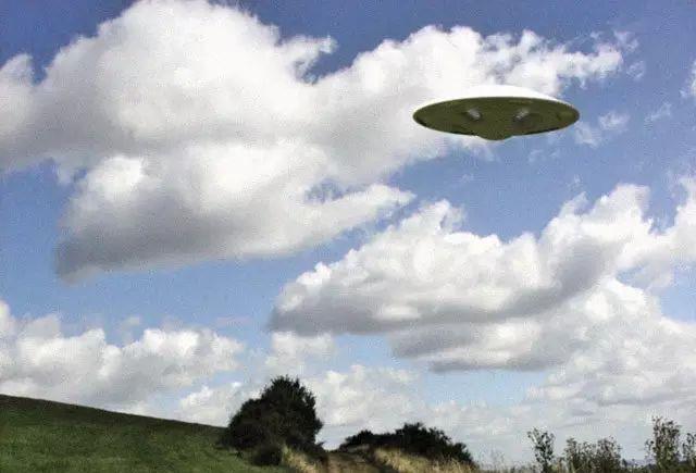 「UFO」1998年中国空军大漠追杀UFO详情！