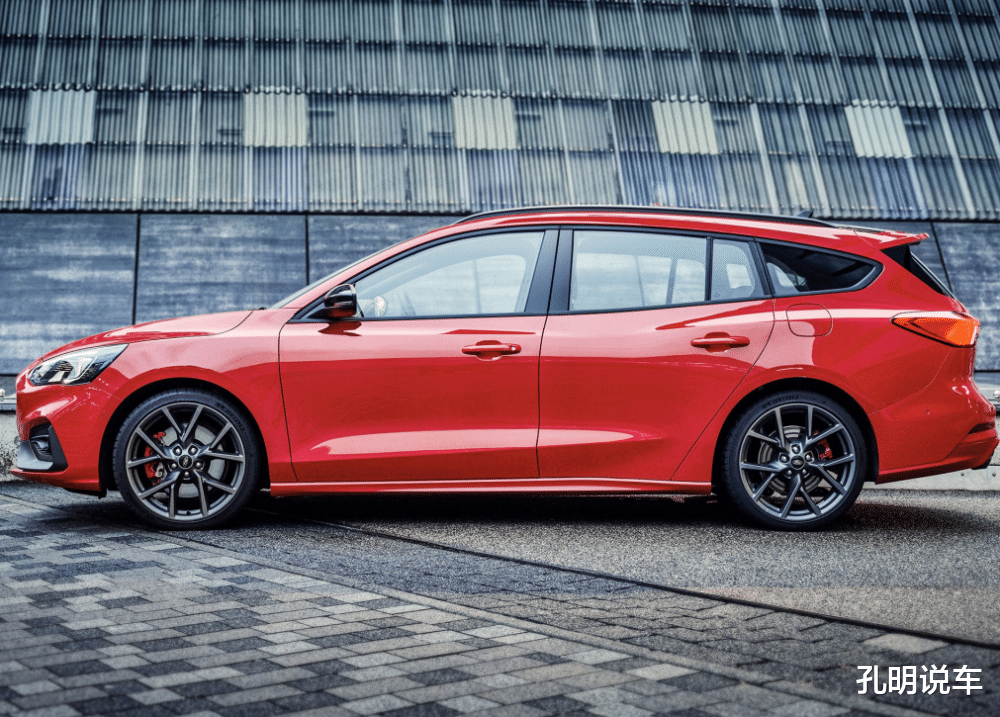 福克斯▲国产福克斯“瓦罐”亮相，实用性更强！还盯着八代高尔夫？