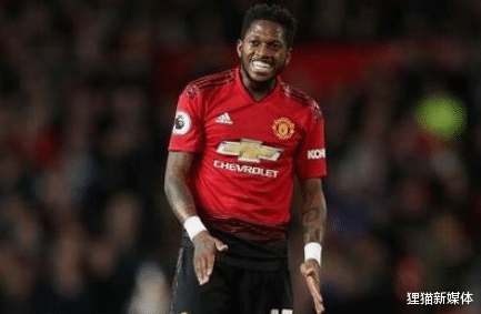 曼联|曼联转会消息滚动：范德贝克后还有梦幻超巨，红魔开启转会暴走模式