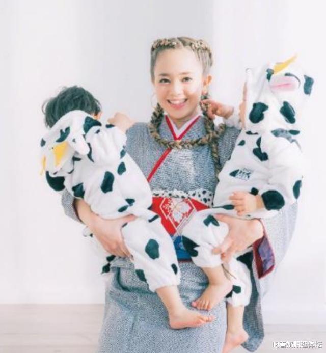 苍井空|37岁苍井空罕见晒出夫妻日常，庆祝结婚3周年，丈夫光头很抢镜