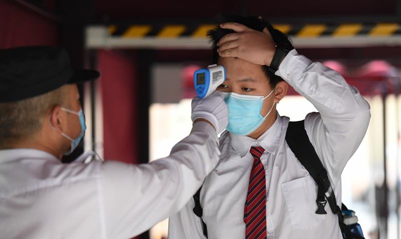 「学霸」考分忽高忽低,高考生都糊涂自己是学渣还是学霸?老师:定位要准