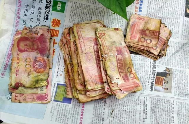 人民币|未来这两种人民币银行也不收，银行行长：无条件拒收，赶紧兑换！