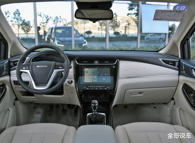 #长安汽车#长安又来“搞事情”！实力媲美奥德赛，配独立沙发座椅，还搭1.5T