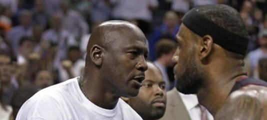 勒布朗·詹姆斯|魔术师:如果詹姆斯能再拿一冠,那他将和乔丹平起平坐!