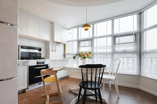 「」67㎡三角形格局二居室，设计独特又满足了日常需求，什么神仙设计