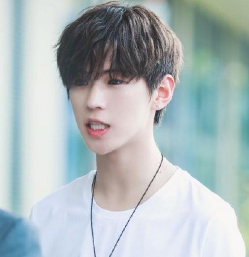 「少年之名」看“少年之名”，相当于看18档综艺节目，集齐众多回锅肉选手