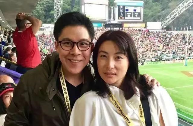 「郭晶晶」香港豪门好像很喜欢ABB形式的名字：单单是霍家儿媳就有三个