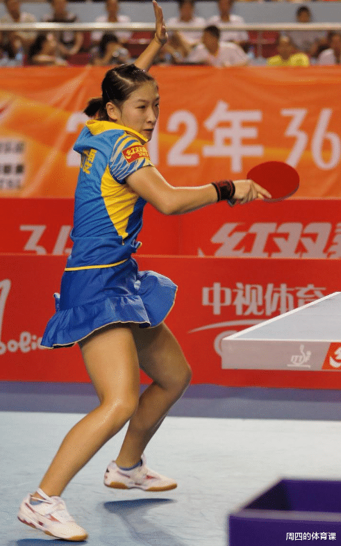 女排|女排曾穿“連體服”比賽，關(guān)注度暴增！為何突然不穿了？