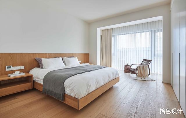 ▲这应该是188㎡大宅,最简单的装修了,虽不豪华但很耐看!