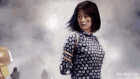 外敌入侵|她是著名抗日女英雄，却被叛徒活剥了皮，还没断气就被活埋