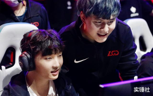 LGD|LGD回应S10快淘汰，被喷2万楼连上5条热搜！小花生一夜成名遭狂骂