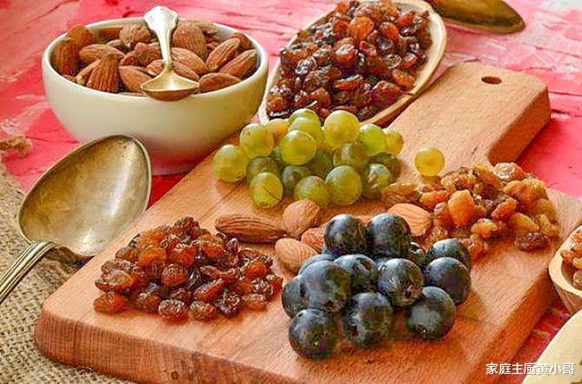 葡萄干：每天吃几颗葡萄干，坚持几个月，这些惊喜不请自来