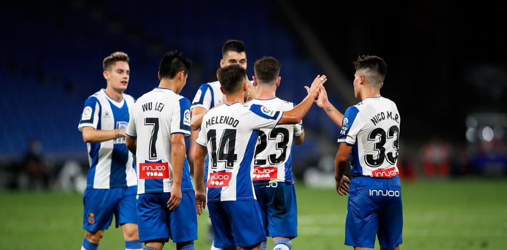 西班牙人|4-0!西班牙人踢疯了,25分钟打入4球,武磊爆发,队友轰世界波