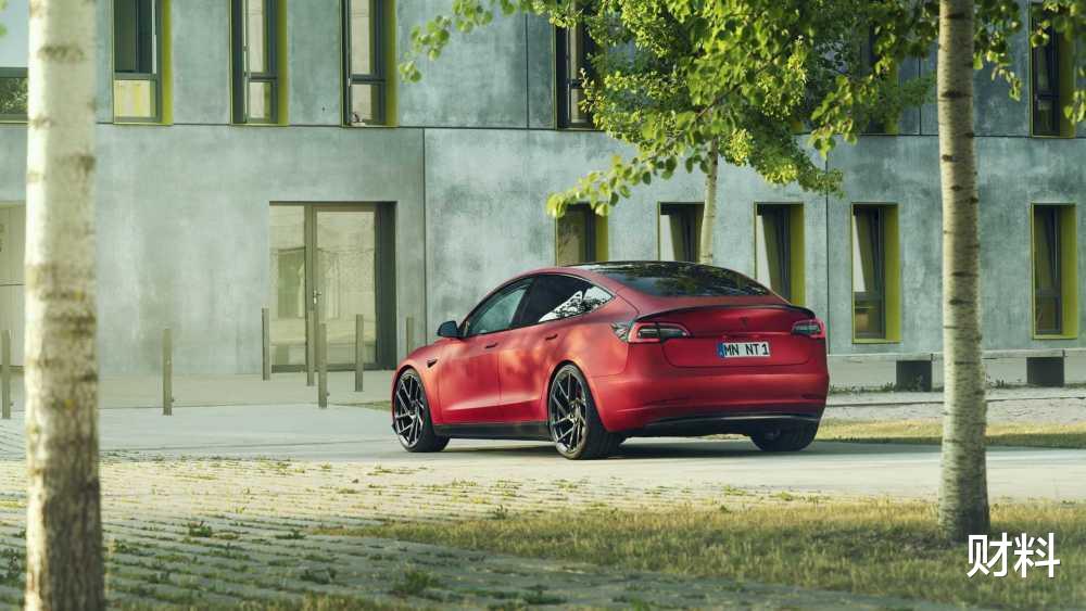 财料|靠“一块电池”年入457亿,成立9年时间,蝉联3年世界第一