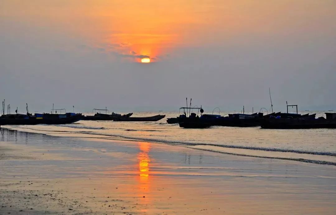 「新疆维吾尔自治区」从新疆出发，中国最长最美公路横空出世，一路顶级风光！