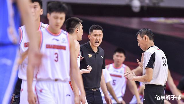 广东男篮|八大名嘴点评京粤大战,杨毅马健苏群纷纷发声,杜锋赛后自揭缺陷