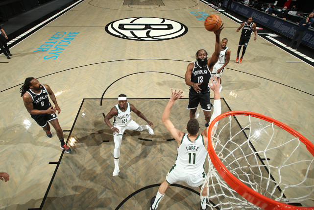 詹姆斯·哈登|狂轟34+12！哈登創紀錄成NBA歷史第一人：末節13分3助拿下東決預演