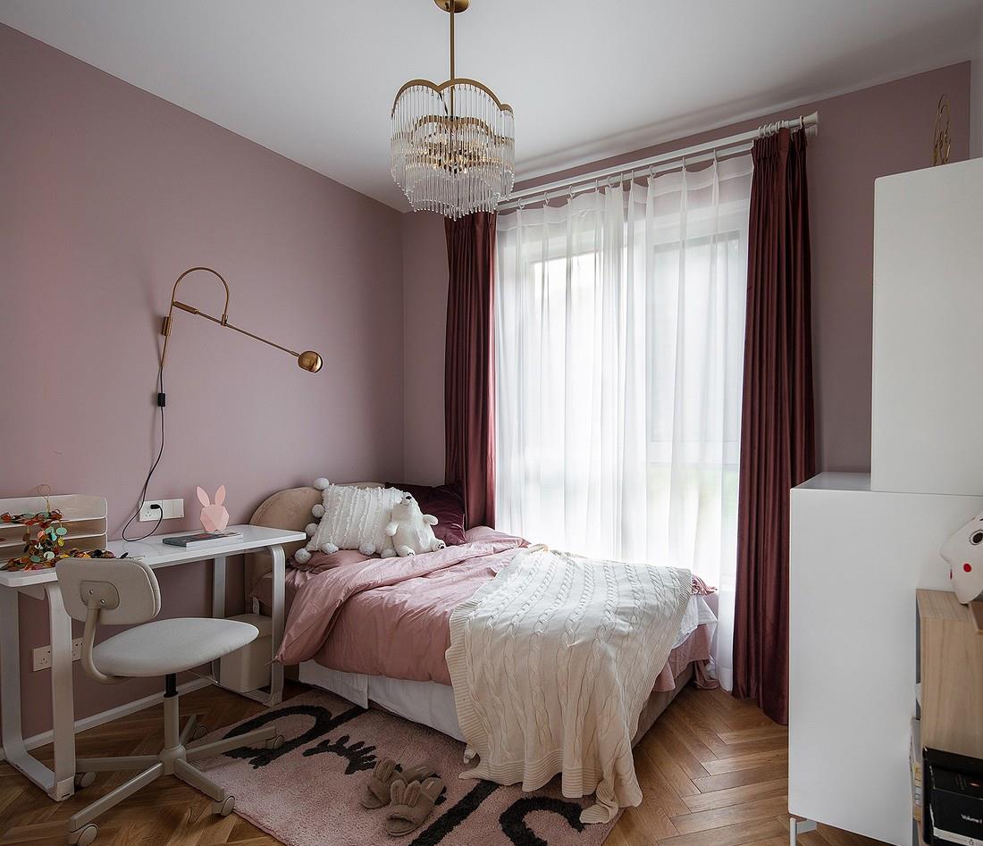 |她70㎡“去客厅化”之家,凭着书墙和庭院圈粉无数,网友:住不腻