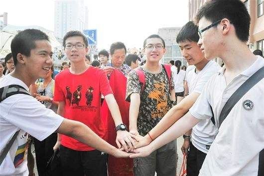 中小学|中考后一半人考不上高中，为何中考录取率那么低？原因太现实